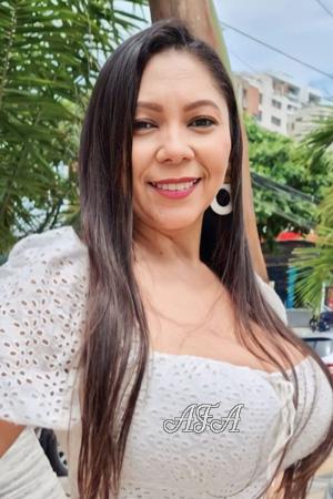 214329 - Shirley Age: 44 - Colombia