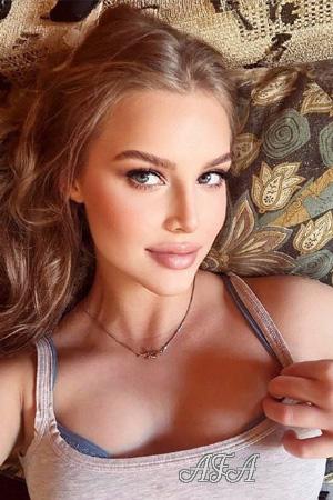 223342 - Aleksandra Age: 19 - Ukraine