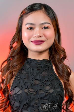 223852 - Jeramae Age: 19 - Philippines