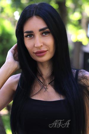 225090 - Iryna Age: 32 - Ukraine