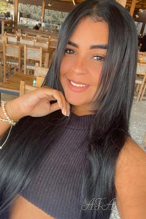 226398 - Yislaine Age: 34 - Colombia